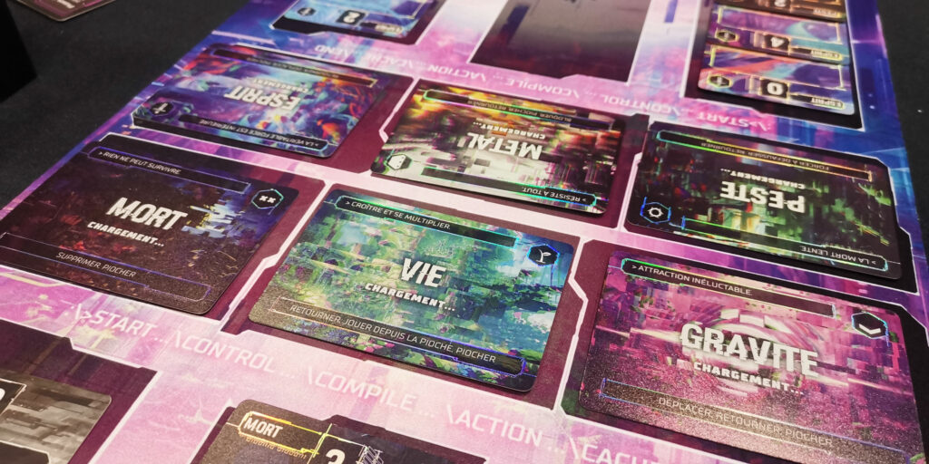 Les six cartes de protocole d'une partie de Compile